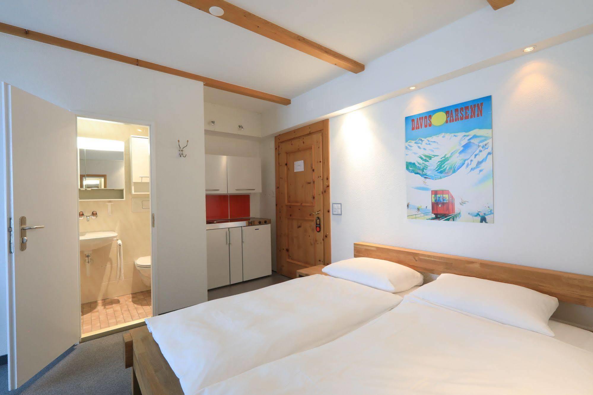 Concordia Hotel 3*